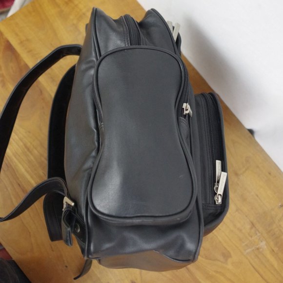 Brookstone Unisex Black Leather Backpack